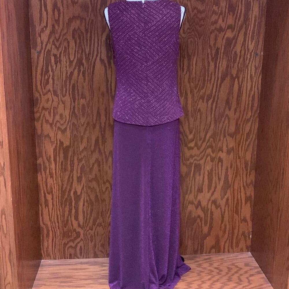 Alex Evenings Sleeveless Gown - Picture 5 of 8